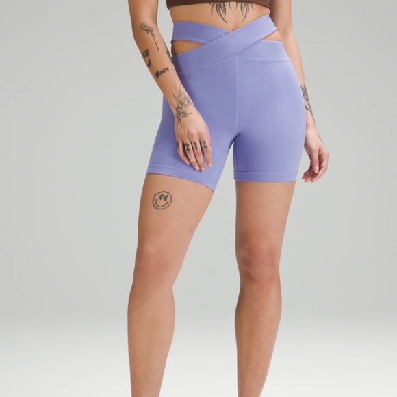 LULULEMON ALIGN CUT -OUT HR SHORTS 6” in Dark Lavender (DKLA) SZ 10 NWT - Picture 5 of 11